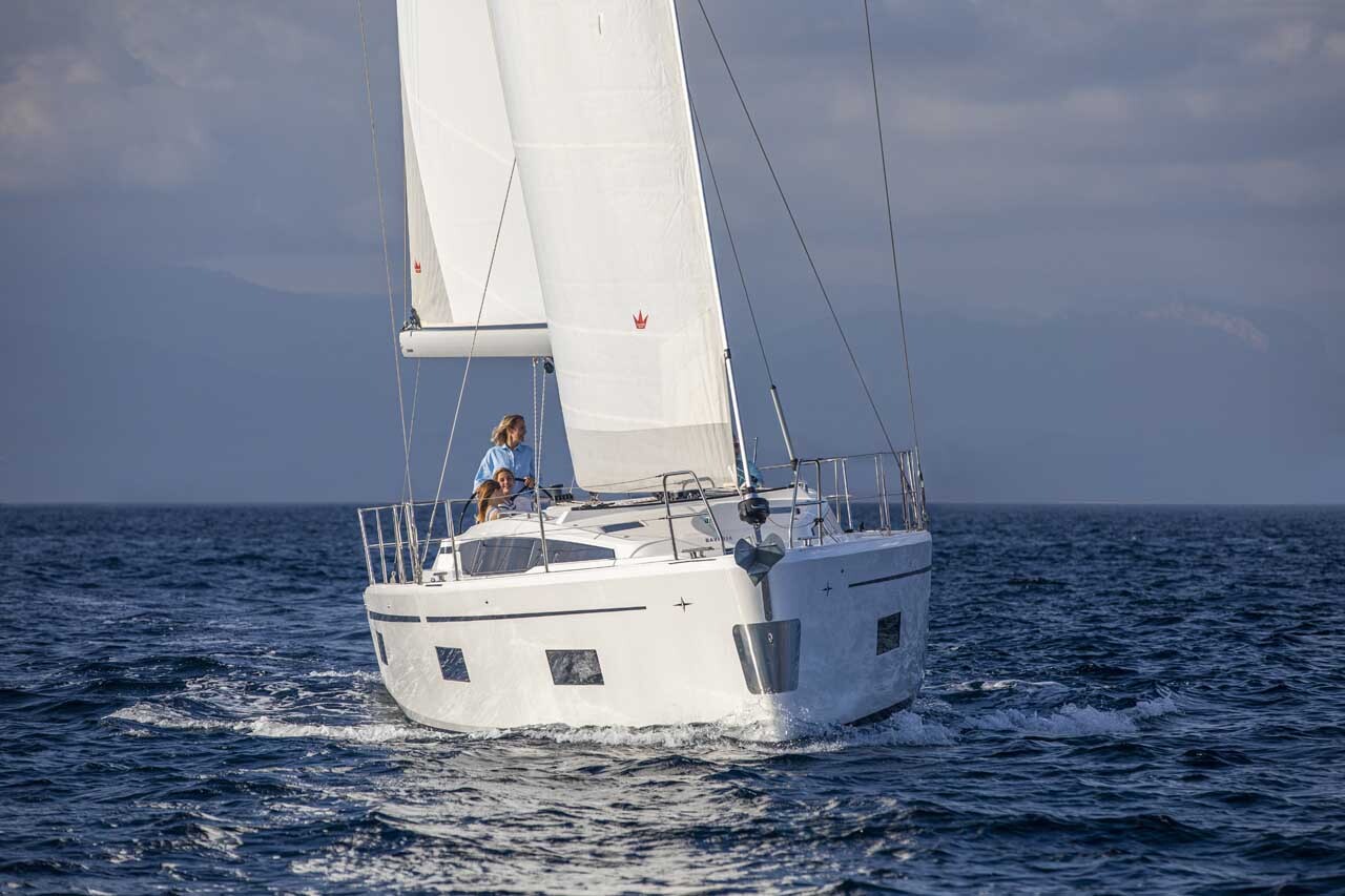 Bavaria C42, Paella