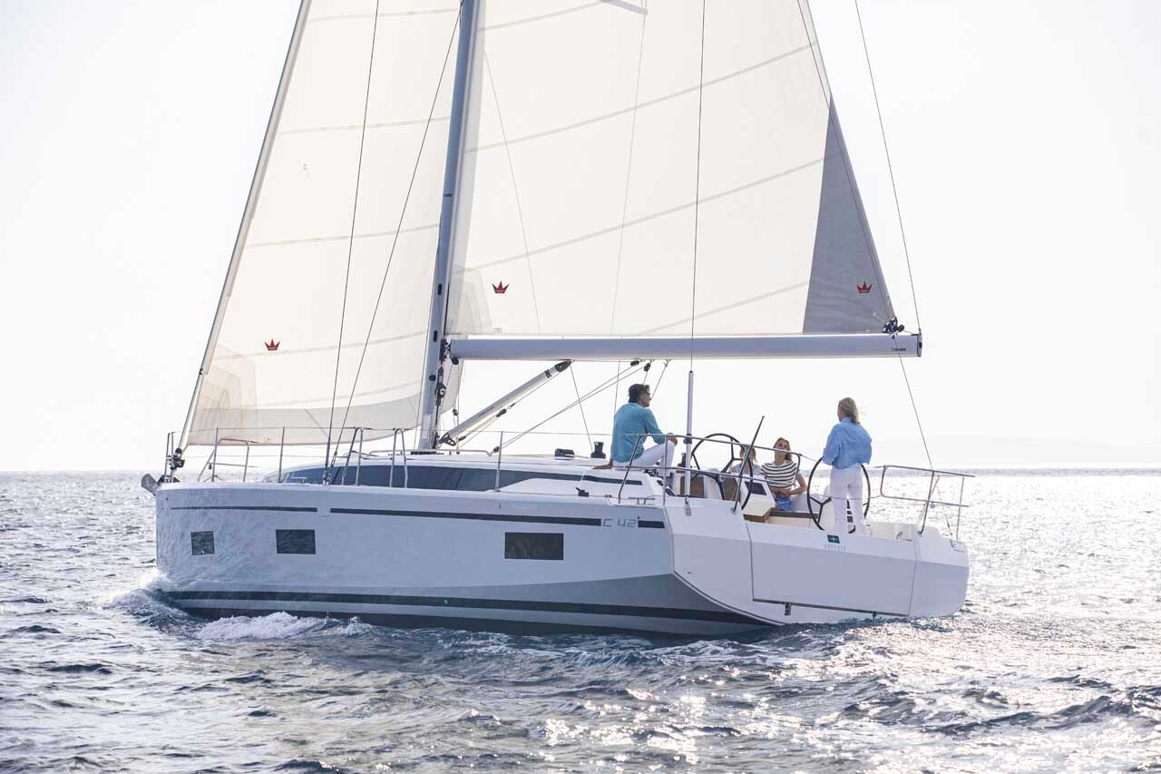 Bavaria C42, Paella