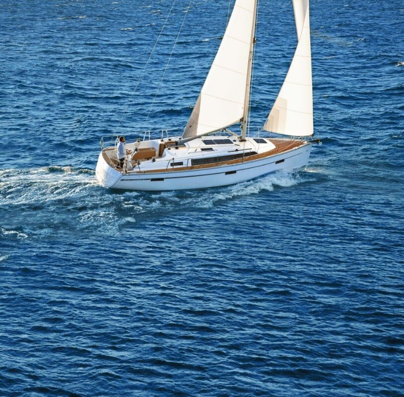 Bavaria Cruiser 37, Kata