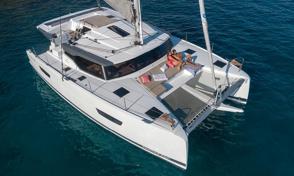 Fountaine Pajot Astrea 42, Felis