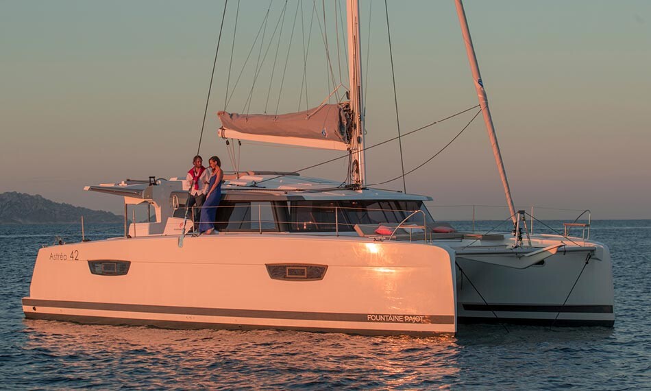 Fountaine Pajot Astrea 42, Felis