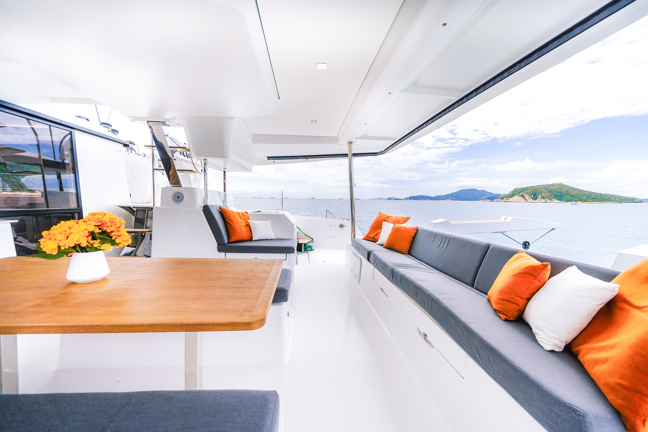 Fountaine Pajot Tanna 47, First Life