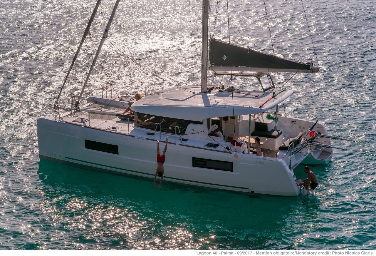 Lagoon 40, Sailor Moon