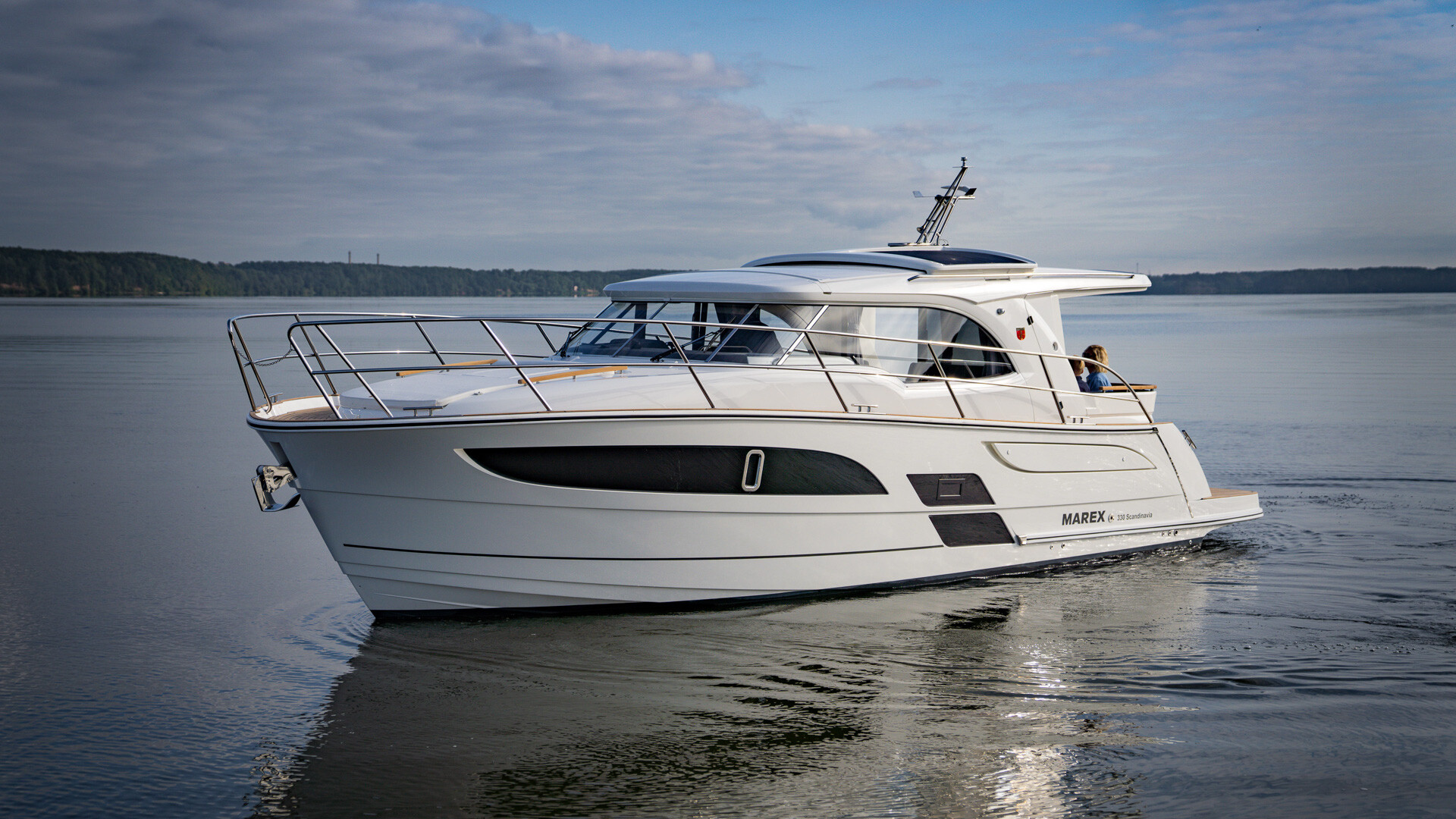 Marex 330 Scandinavia, No Name