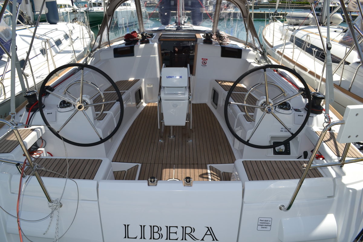 Sun Odyssey 439, Libera