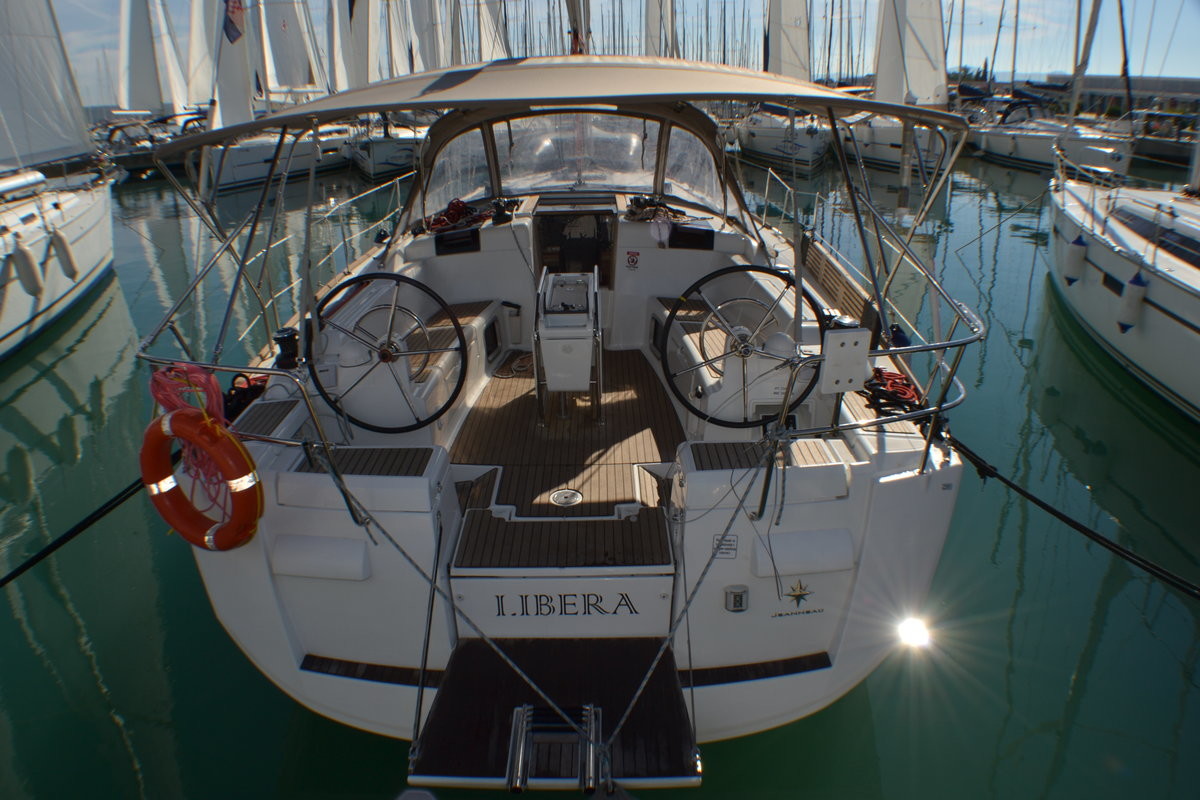 Sun Odyssey 439, Libera