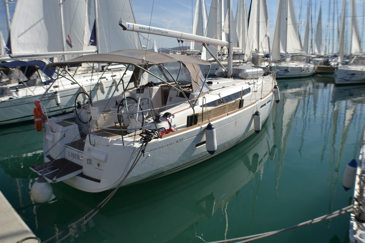 Sun Odyssey 439, Libera