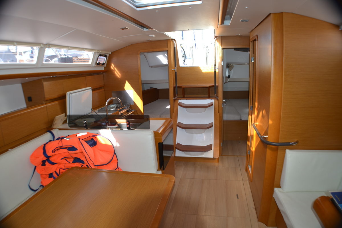 Sun Odyssey 439, Libera