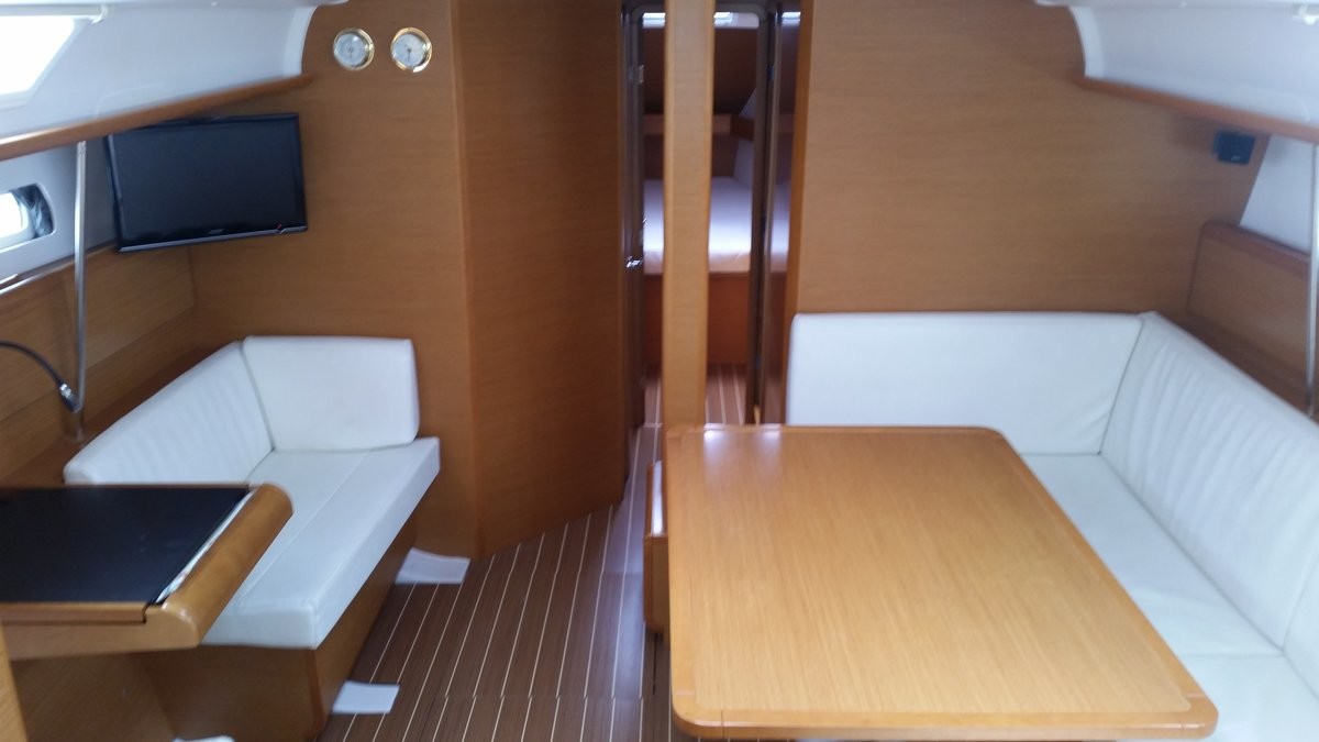 Sun Odyssey 439, Libera