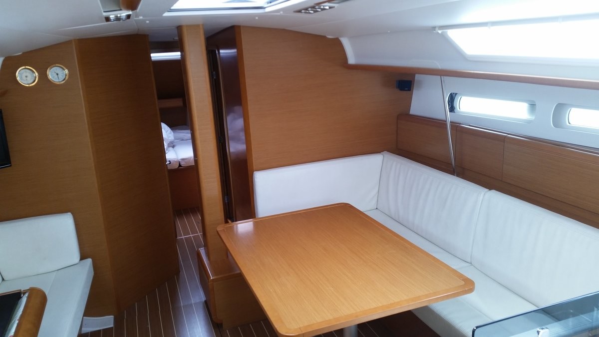 Sun Odyssey 439, Libera